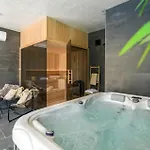 Luxurious In With Sauna Holiday home