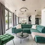 Luxurious In With Sauna Σπίτι διακοπών